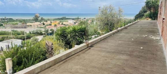 Villa de 9 habitaciónes en Campofelice di Roccella, Italy No. 175844 4