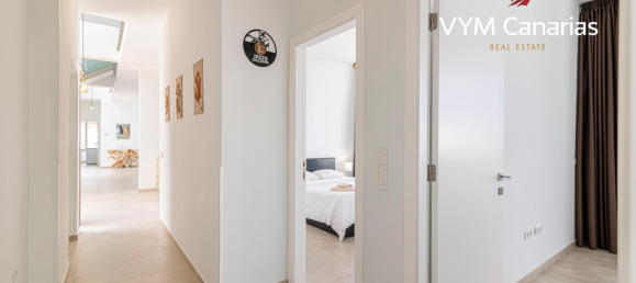 5 bedrooms Villa in Torviscas, Spain No. 5371 11