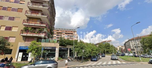 4غرفة عقار تجاري في Milan, Italy رقم 331053 2