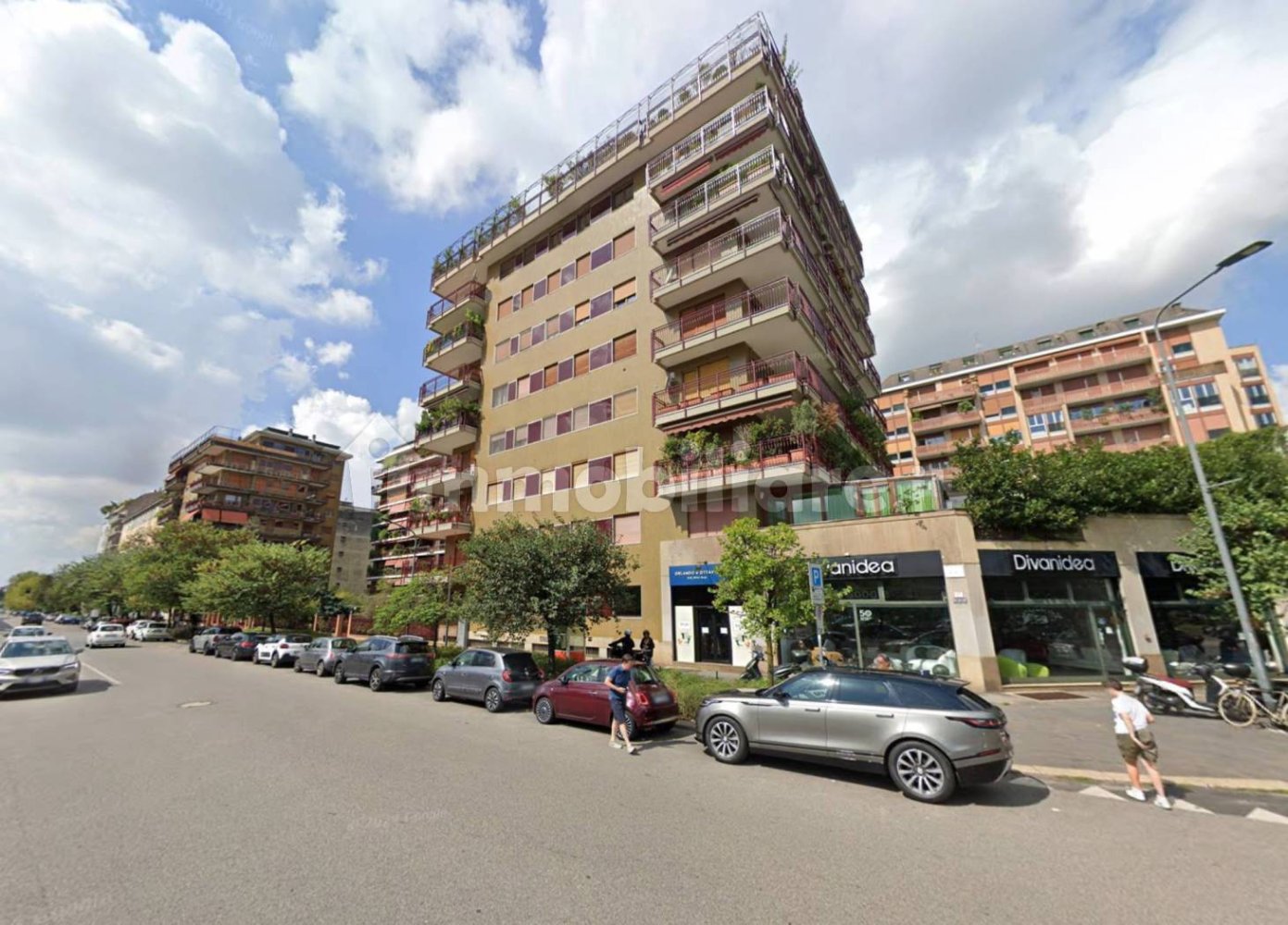 4غرفة عقار تجاري في Milan, Italy رقم 331053