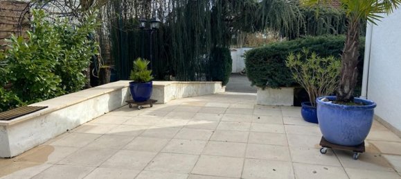 3 bedrooms House in Nevers, France No. 208051 8