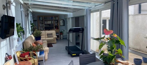 3 bedrooms House in Nevers, France No. 208051 2