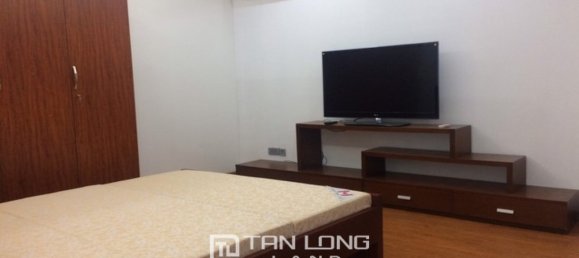 3 bedrooms Apartment in Tay Ho, Vietnam No. 1062 6