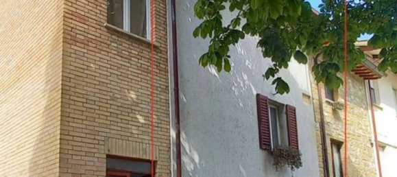 4 rooms Apartment in Gubbio, Italy No. 38999 2