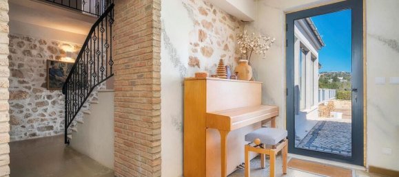 4 bedrooms Villa in Loule, Portugal No. 110663 9