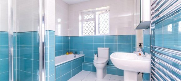 5 bedrooms House in Croydon, United Kingdom No. 7971 15