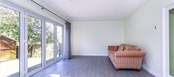 5 bedrooms House in Croydon, United Kingdom No. 7971 7