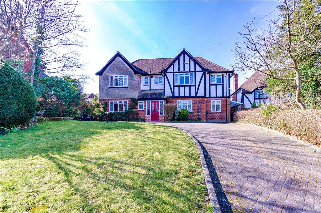 5 bedrooms House in Croydon, United Kingdom No. 7971