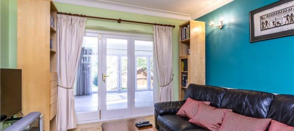 5 bedrooms House in Croydon, United Kingdom No. 7971 5