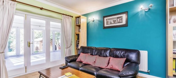 5 bedrooms House in Croydon, United Kingdom No. 7971 28