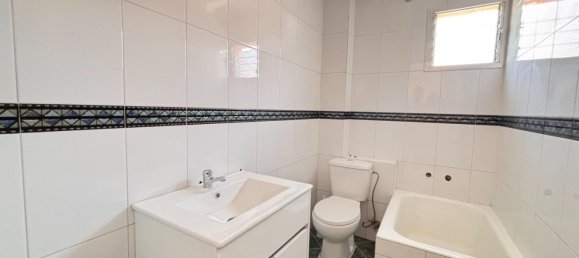 Apartamento de 3 dormitorios en Andalucía, Spain No. 157638 27