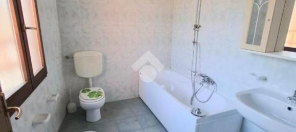 2 Schlafzimmer Haus in Valsamoggia, Italy, Nr. 311369 13