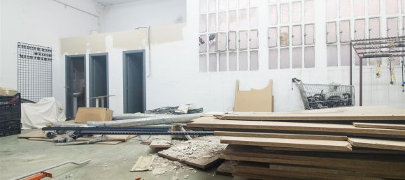 Gewerbliche Immobilie in Zaragoza, Spain 197m², Nr. 67548 18