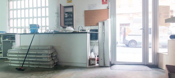 Gewerbliche Immobilie in Zaragoza, Spain 197m², Nr. 67548 24