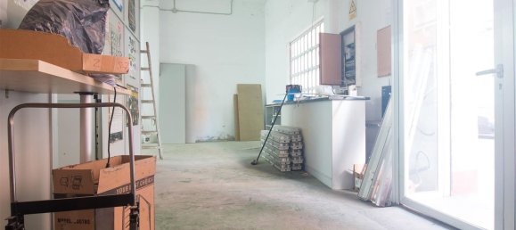 Gewerbliche Immobilie in Zaragoza, Spain 197m², Nr. 67548 7