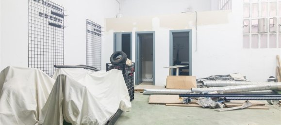 Gewerbliche Immobilie in Zaragoza, Spain 197m², Nr. 67548 14