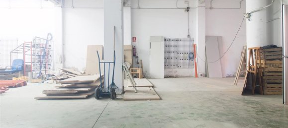 Gewerbliche Immobilie in Zaragoza, Spain 197m², Nr. 67548 12