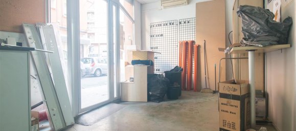 Gewerbliche Immobilie in Zaragoza, Spain 197m², Nr. 67548 4