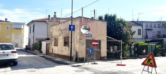 6 rooms Villa in Pesaro, Italy No. 264907 2