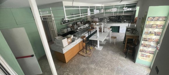 350m² Commercial property in Casamarciano, Italy No. 65812 16