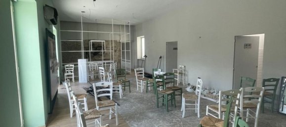 350m² Commercial property in Casamarciano, Italy No. 65812 20