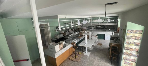 350m² Commercial property in Casamarciano, Italy No. 65812 32