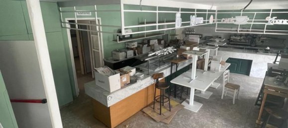 350m² Commercial property in Casamarciano, Italy No. 65812 17