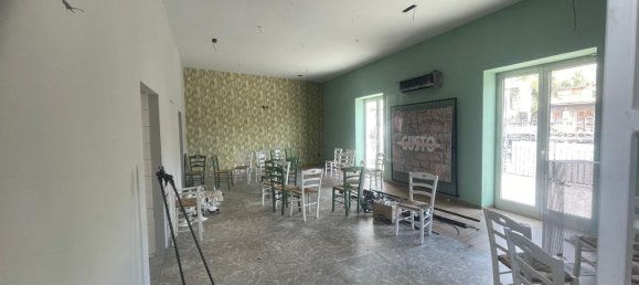 350m² Commercial property in Casamarciano, Italy No. 65812 9