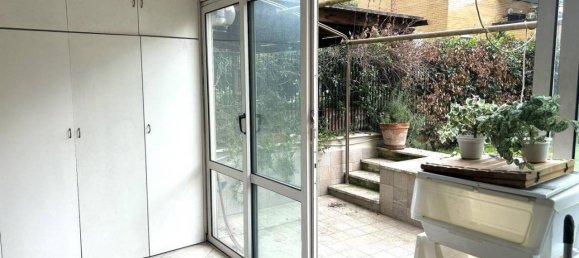 Квартира с 4 комнатами в Рим, Италия № 36801 2