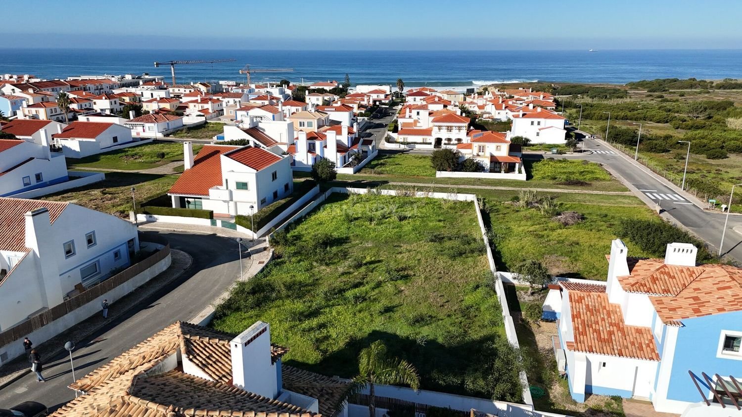 877m² Land in Sines, Portugal No. 114952
