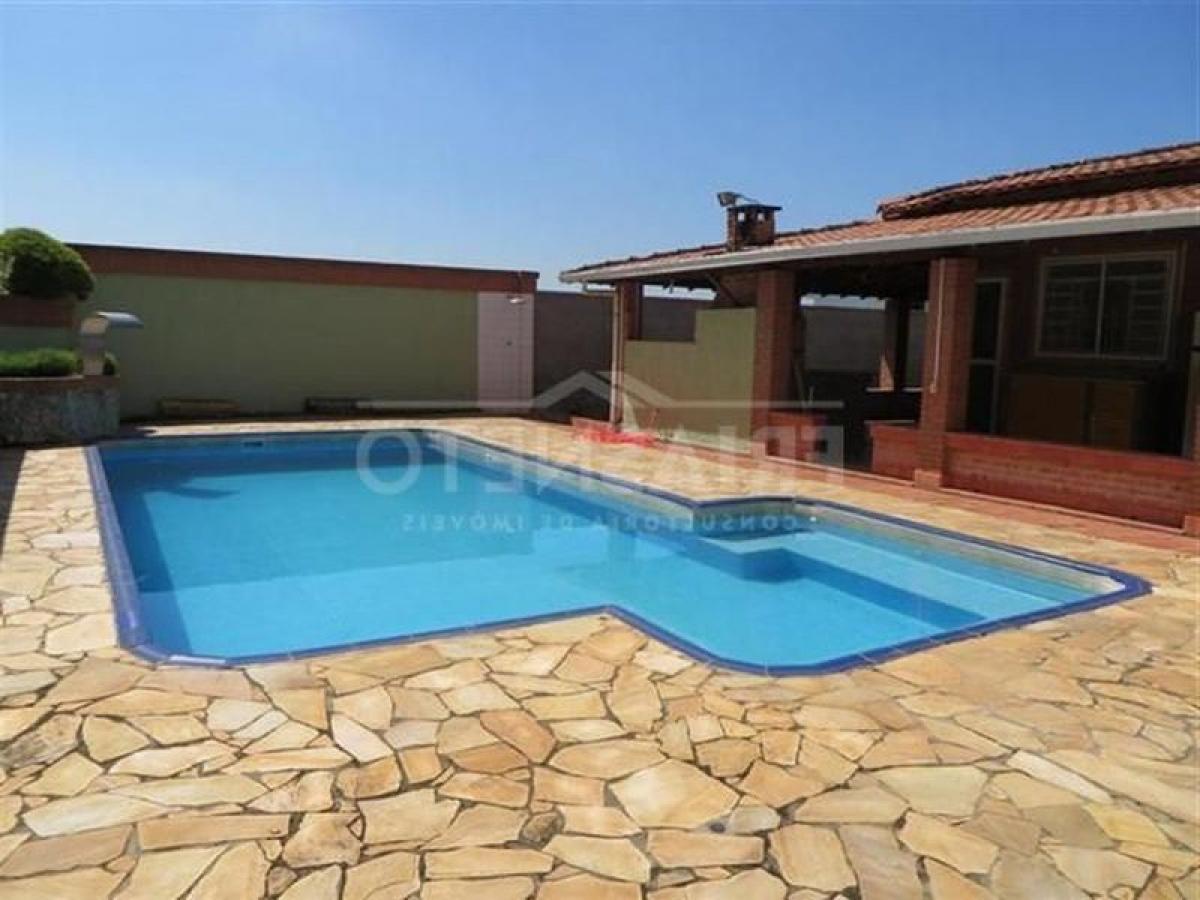 Casa de 3 dormitorios en Sao Paulo, Brazil No. 566827