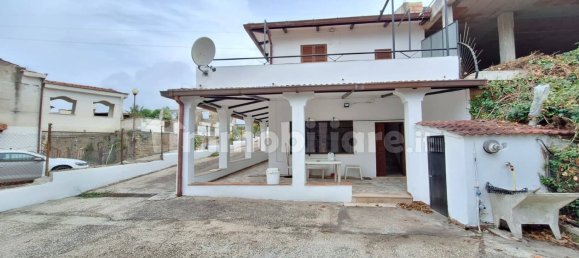 Вилла с 4 спальнями в Априлия, Италия № 311781 2