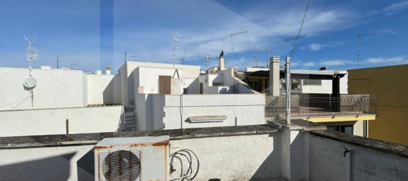 Дом с 3 комнатами в Полиньяно а Маре, Италия № 24958 17