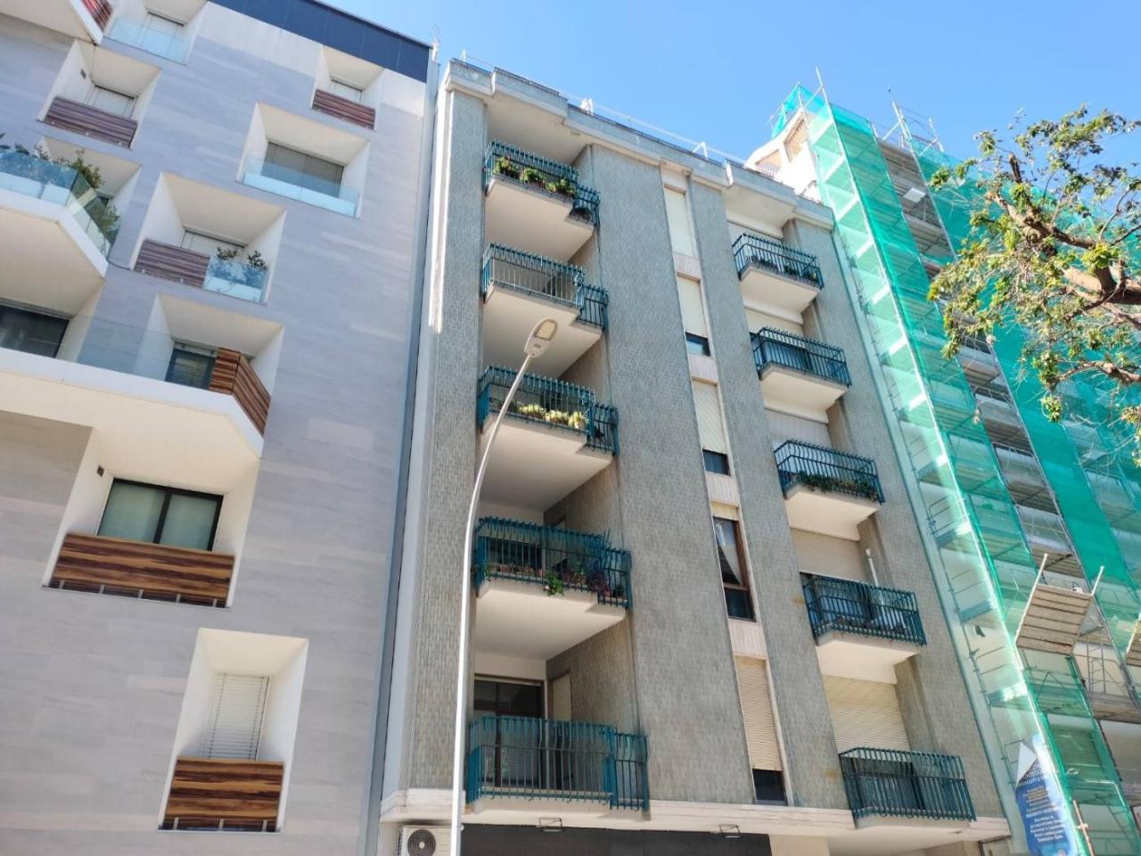 5-salle Appartement à Lecce, Italy No. 41987