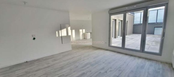 Apartamento de 2 dormitorios en Champs-sur-Marne, France No. 181515 6