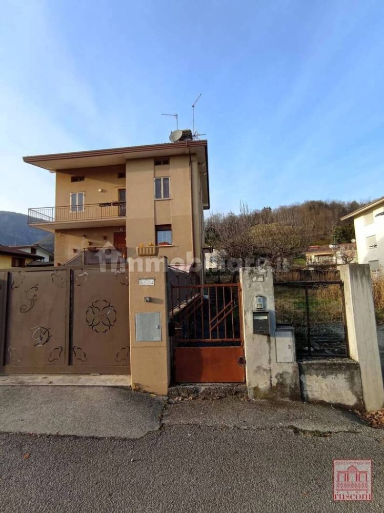 2 bedrooms Apartment in Pordenone, Italy No. 122238