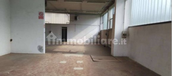 Entrepôt à Meda, Italy 470m² No. 305936 2
