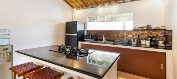 4 bedrooms Villa in Seminyak, Indonesia No. 3232 8