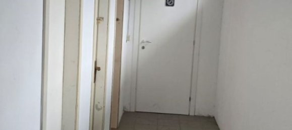 11m² Office in San Michele al Tagliamento, Italy No. 119912 2