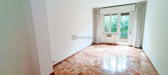 2 chambres Appartement à Genoa, Italy No. 238865 2