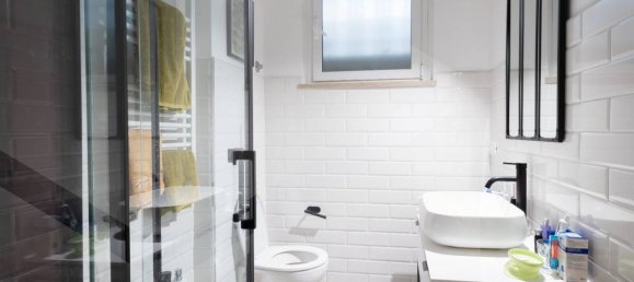 3 rooms Apartment in Rome, Italy No. 34021 21