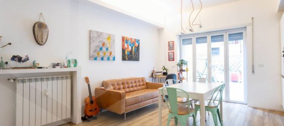 3 rooms Apartment in Rome, Italy No. 34021 4