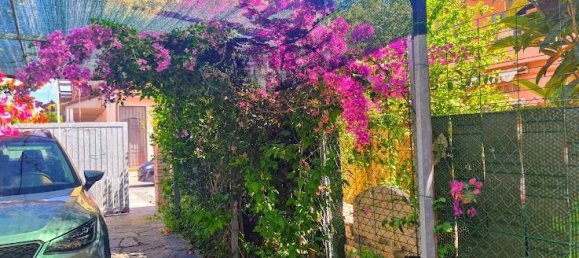 5 rooms House in Carrara, Italy No. 164984 7