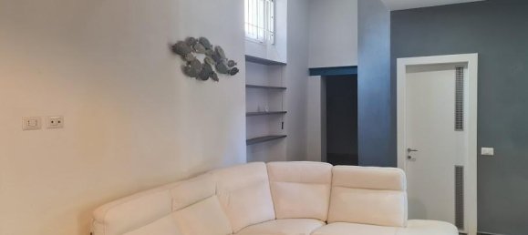 5 rooms House in Carrara, Italy No. 164984 4