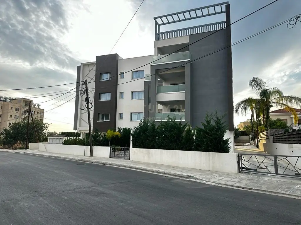 2 bedrooms Apartment in Germasogeia, Cyprus No. 3386