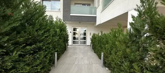 2 bedrooms Apartment in Germasogeia, Cyprus No. 3386 5