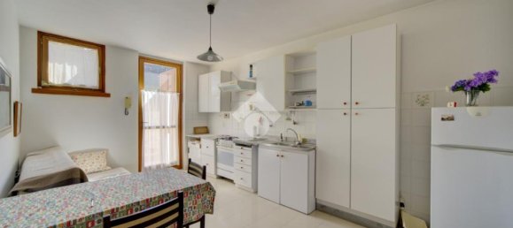 7 bedrooms Villa in Rosta, Italy No. 272011 27