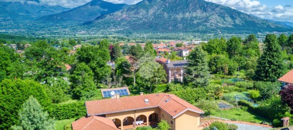 7 bedrooms Villa in Rosta, Italy No. 272011 3