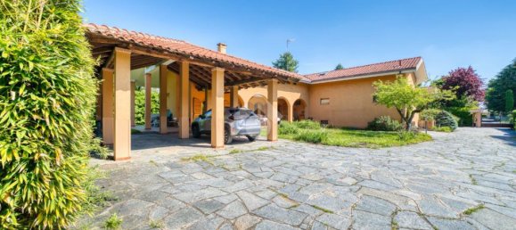 7 bedrooms Villa in Rosta, Italy No. 272011 7