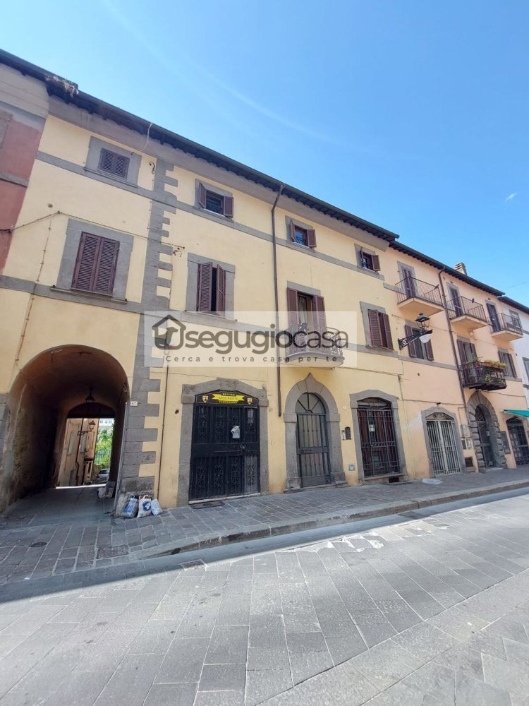 3 rooms Apartment in Campagnano di Roma, Italy No. 198013